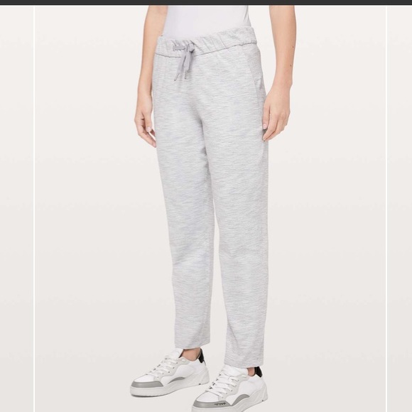 lululemon athletica Pants - Lululemon On The Fly Pant *27"